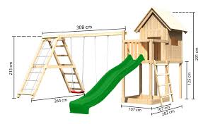 domček s paličiek a špajdlí sme stavali podľa modelu detského ihriska